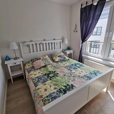 Morski Klimat 公寓 尤斯托尼莫斯基